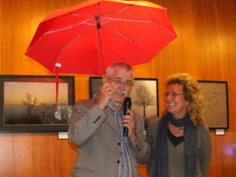 Ein ver.di-Regenschirm als Geschenk bei der Betriebsrätekonferenz in Reutlingen (2011)